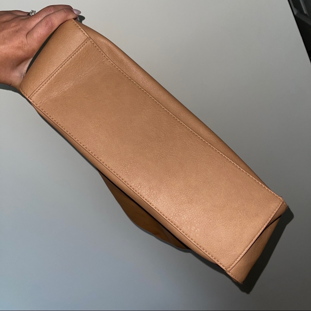 Universal Thread Shoulder Bag - Picture 8 of 8